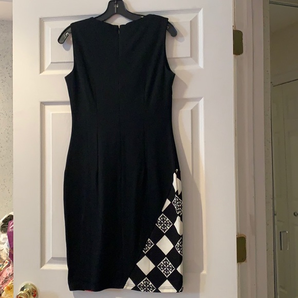 Dress - Picture 6 of 6